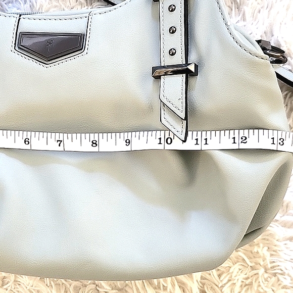 Simply Vera Wang Hand/Shoulder Purse - Picture 9 of 10